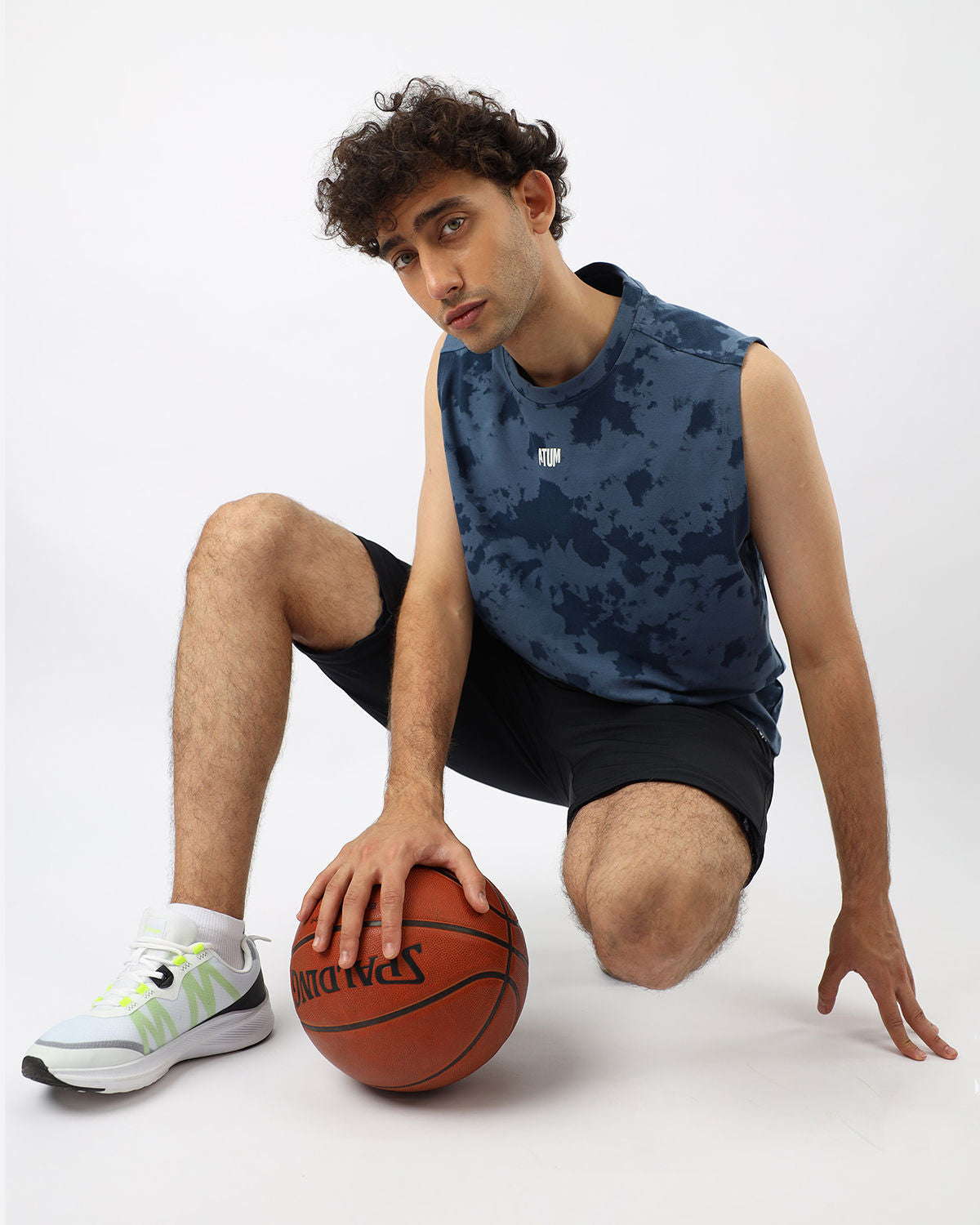 Navy Self-Printed Tank Top - قميص داخلي مطبوع ذاتيًا باللون الأزرق البحري