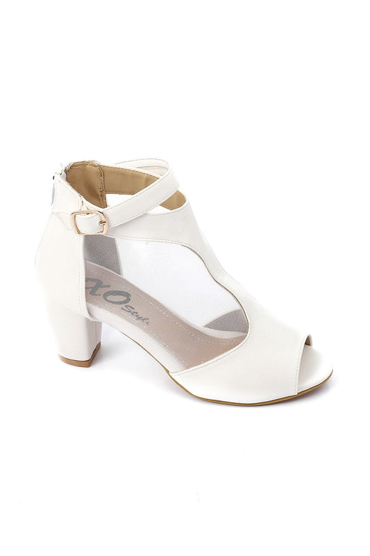 صندل بكعب أبيض مع جوانب شبكية