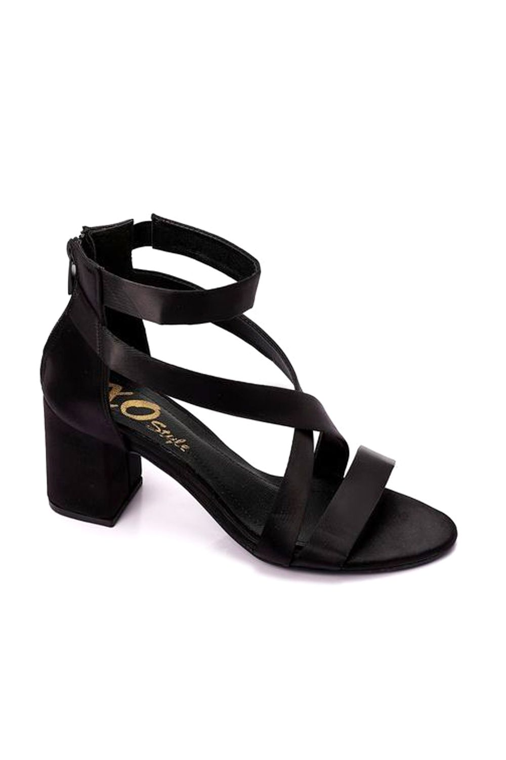 صنادل بكعب عالٍ سادة