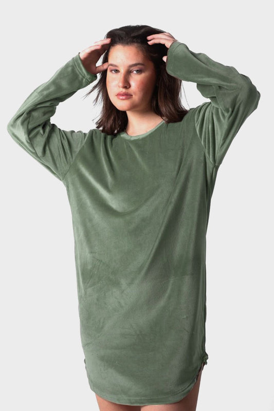 قميص نوم قصير بقصّة عادية