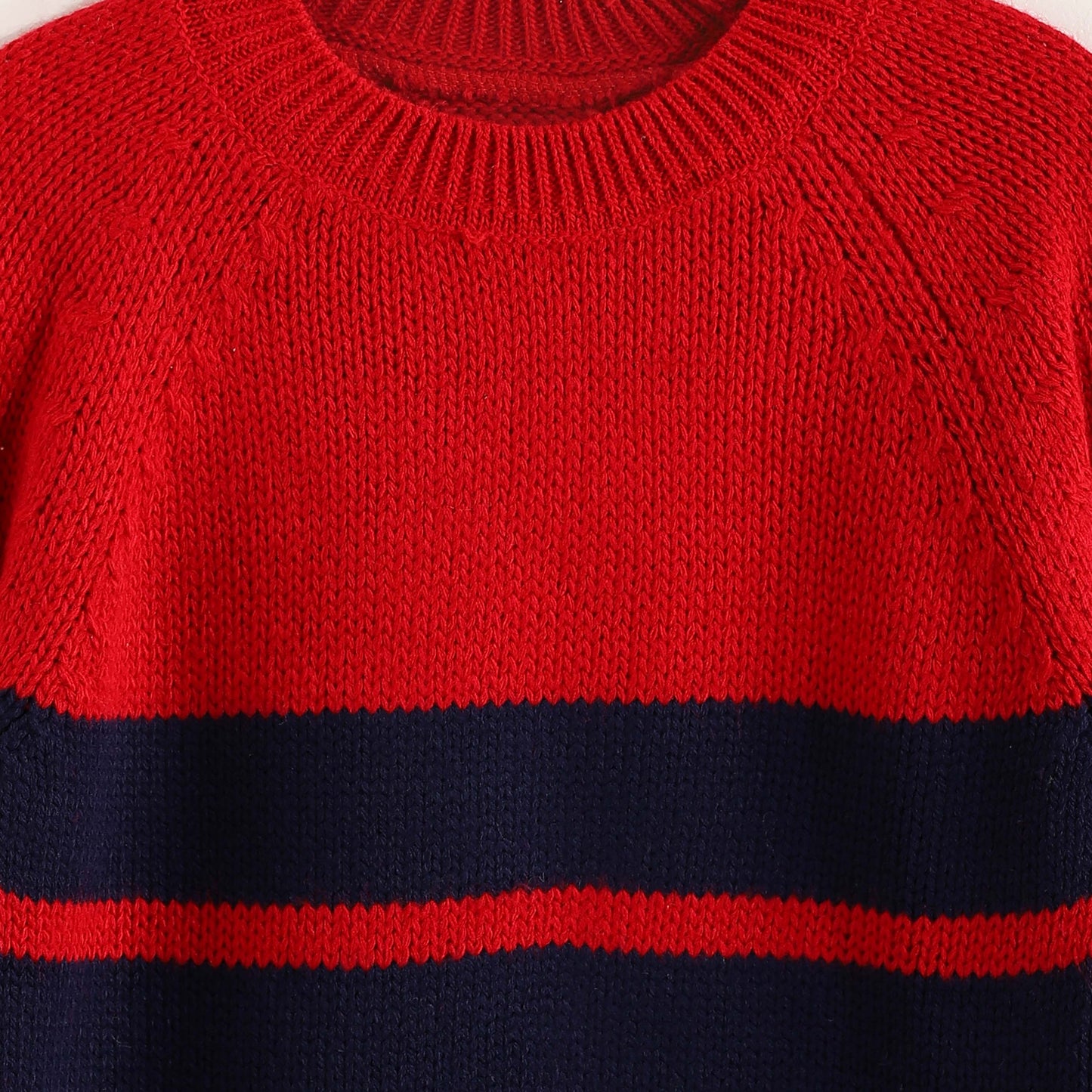 Striped Pullover Crew Bouclette - بلوزة مخططة مع بلوزة دائرية