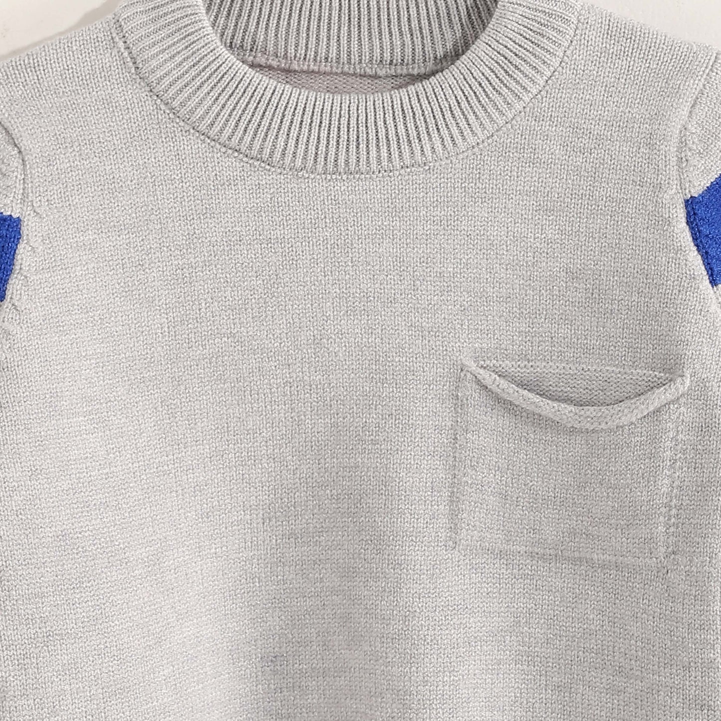 Long Sleeve Pullover - بلوفر بأكمام طويلة