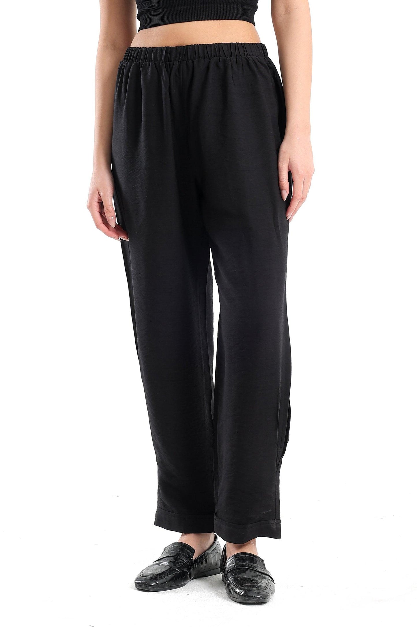 بنطال سادة مناسب للصديق