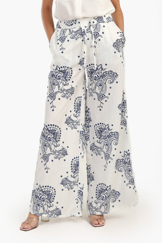 بنطلون بطبعة زرقاء