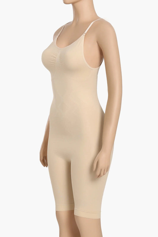 مشد للجسم بدون درزات حتى منتصف الفخذ