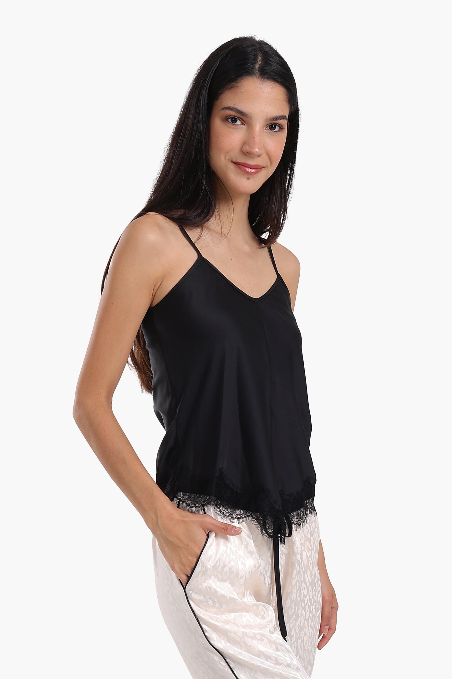 طقم بيجاما ساتان برباط