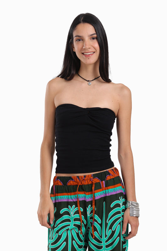 الجزء العلوي ذو التفاصيل الأمامية المجمعة