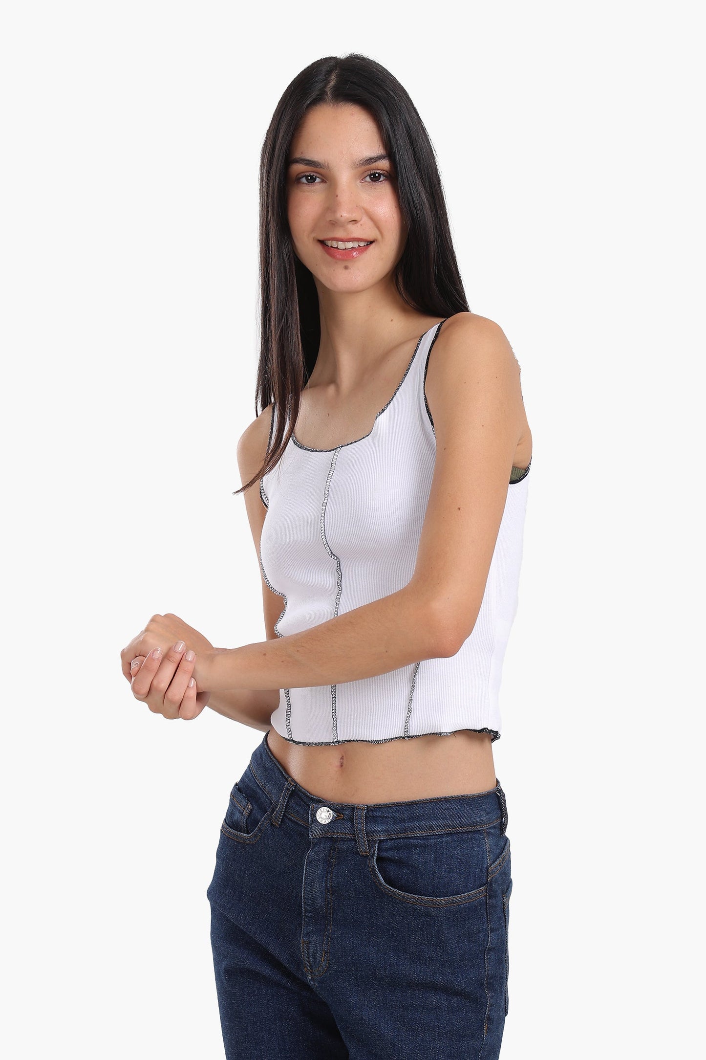 الجزء العلوي بتفاصيل غرزة متباينة