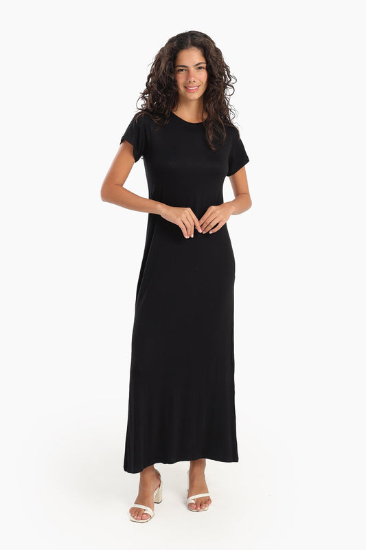 فستان ماكسي بنمط سادة