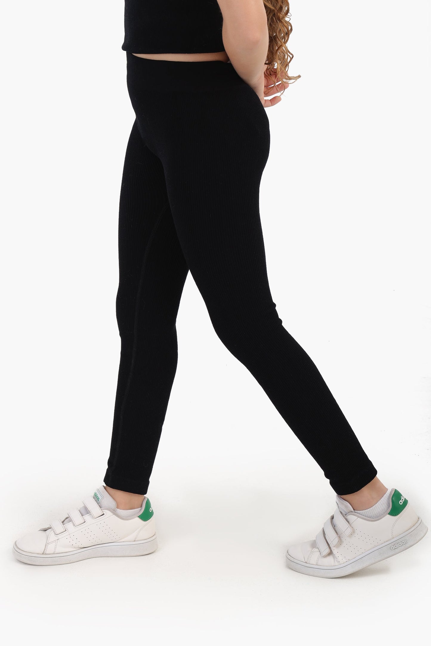 بنطال ضيق مضلع للبنات