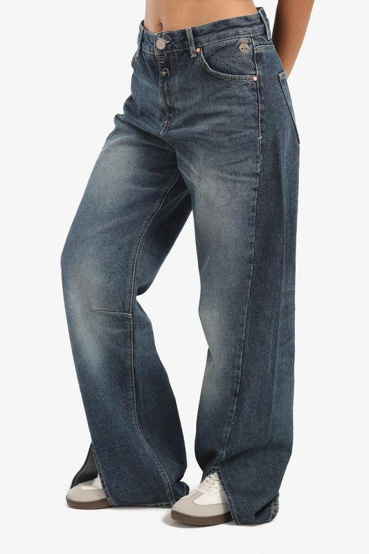 Front Slits Jeans
