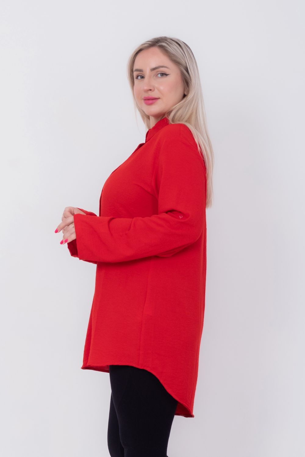 قميص أساسي كبير الحجم