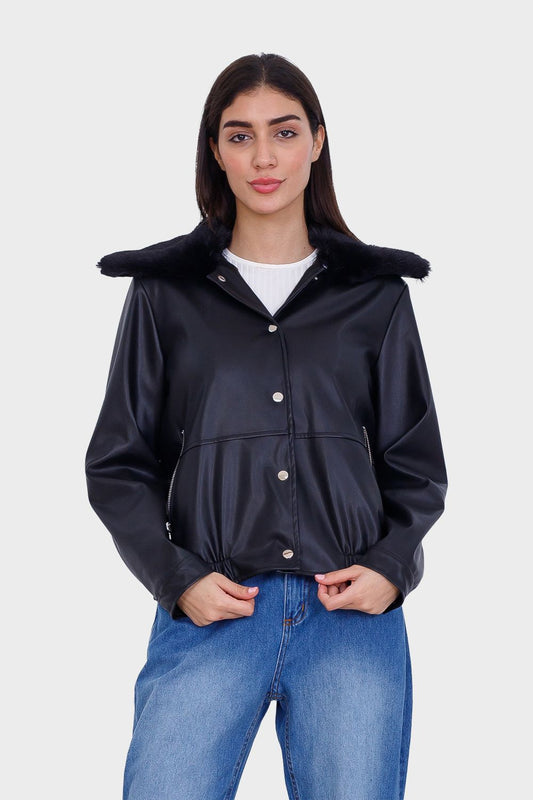 سترة جلدية مع طوق فرو