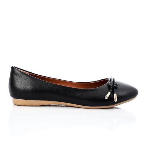 Black Leather Flat Shoes