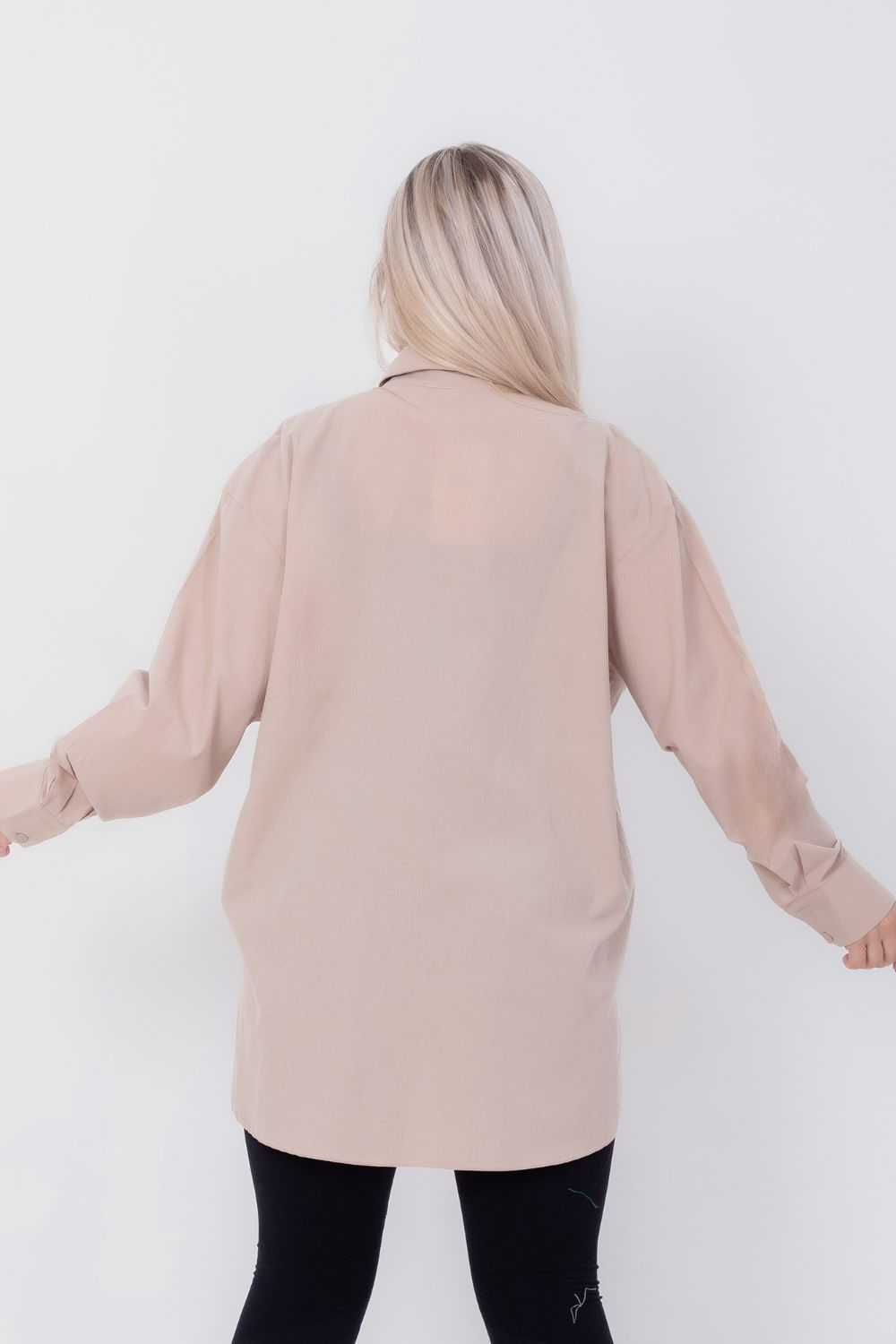 قميص أساسي مع جيب جانبي