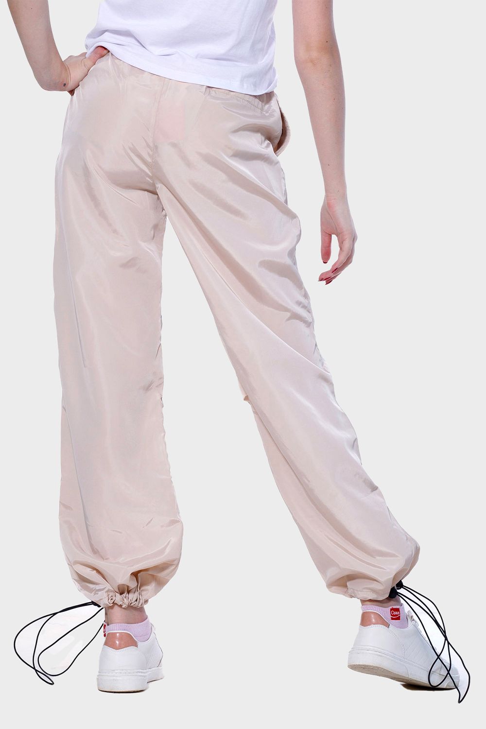 بنطال باراشوت مقاوم للماء