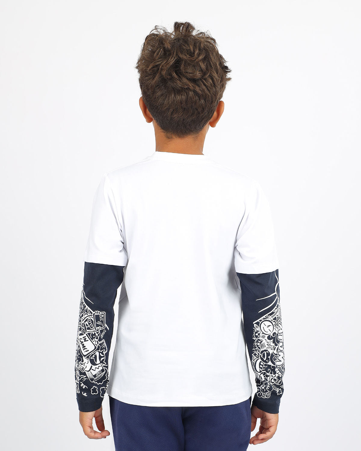 White Long Sleeve Cotton T-Shirt for Boys - تي شيرت قطني أبيض بأكمام طويلة للأولاد