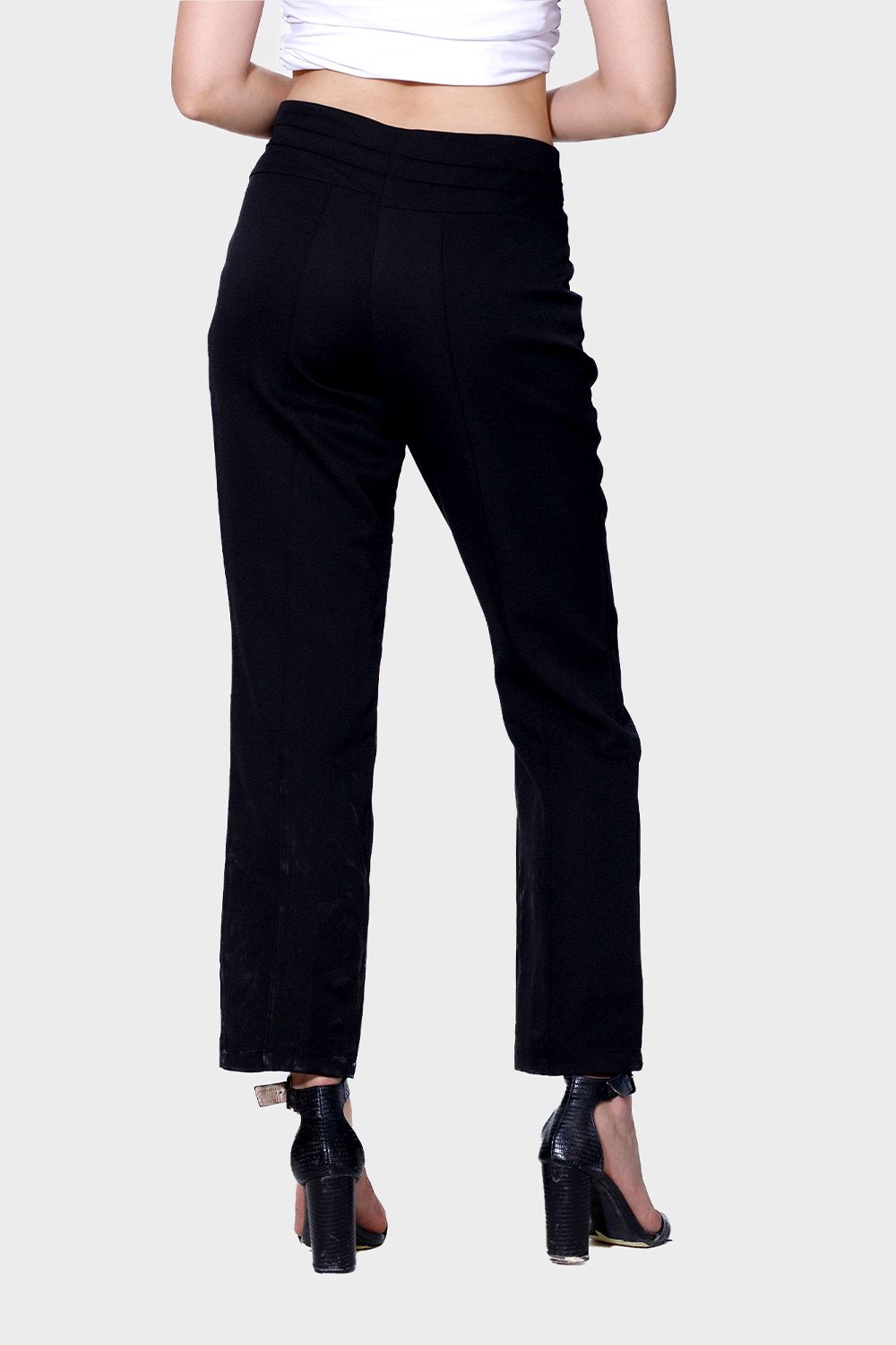 أزرار زخرفية للبنطلون