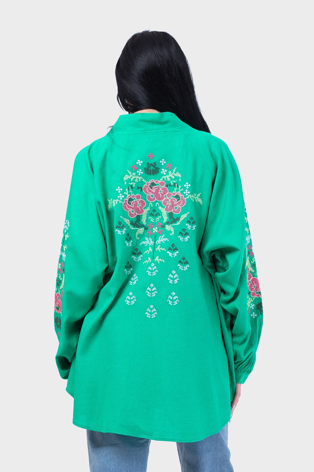 كيمونو عصري بأكمام طويلة