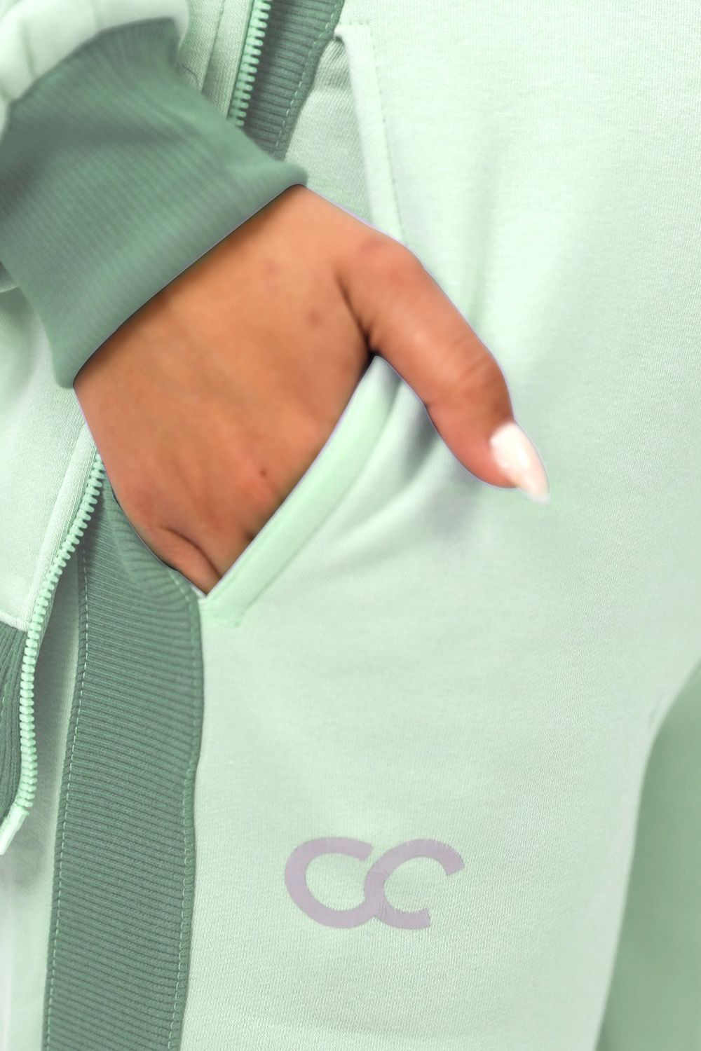 Bi-Tone Straight Leg Sweatpant - بنطال رياضي مستقيم الساق ثنائي اللون