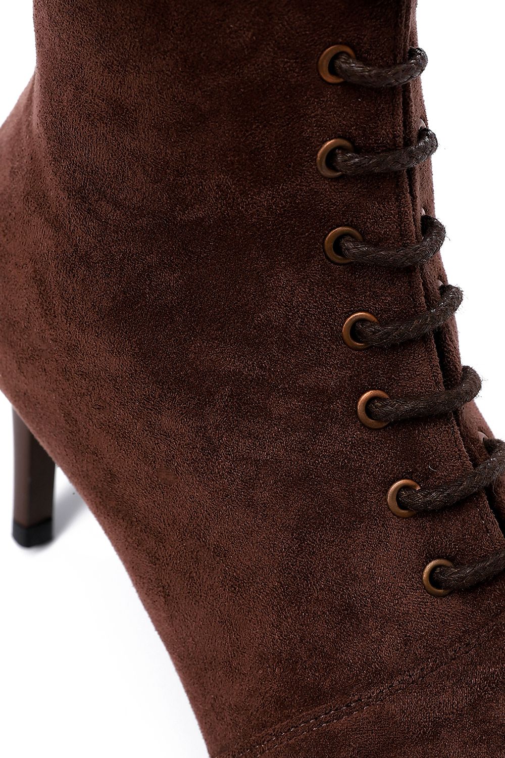 Elegant Pointed Toecap Heeled Boots