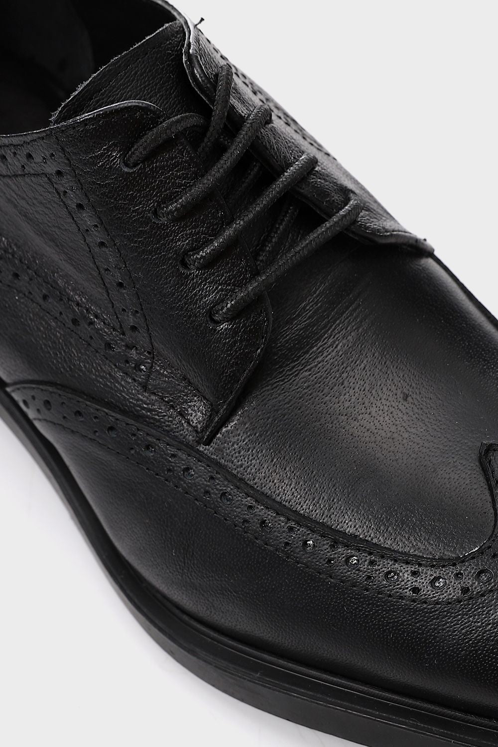 Perforated Leather Classic Shoes