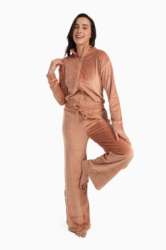 طقم بيجامة مضلعة مقصوصة