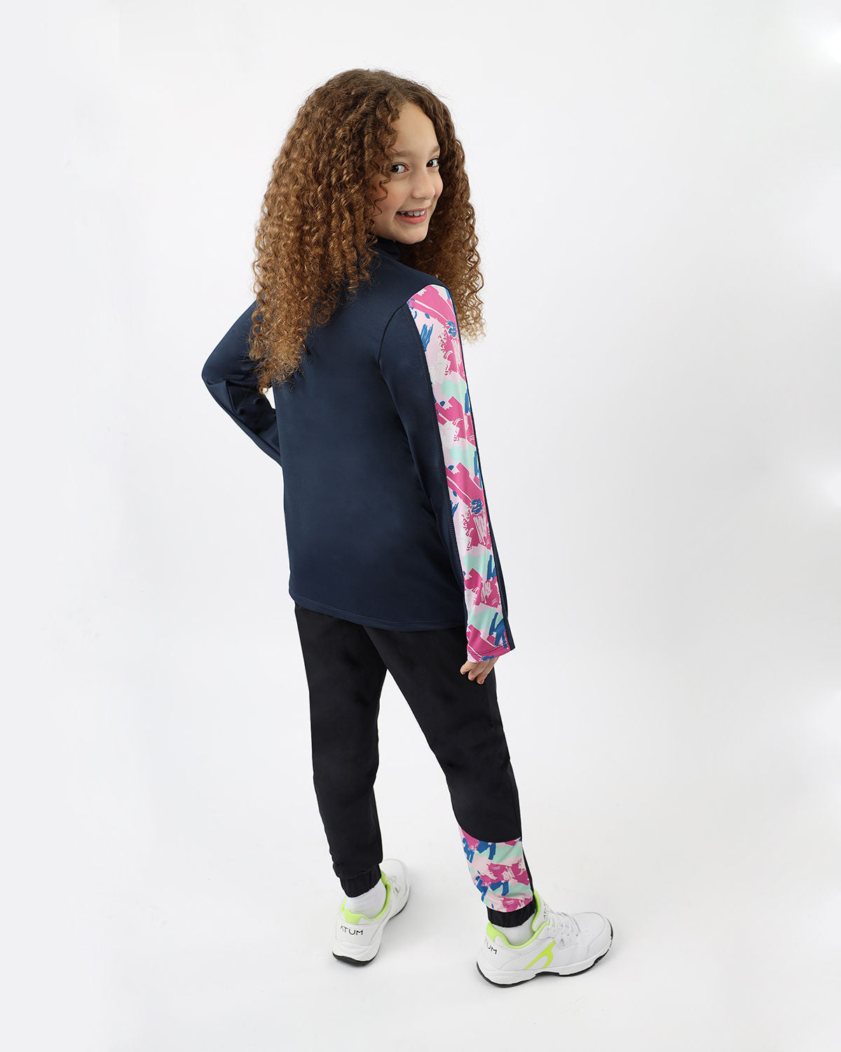 Midnight Blue Trendy Sports Sweatpants for Girls - بنطال رياضي عصري باللون الأزرق الداكن للبنات