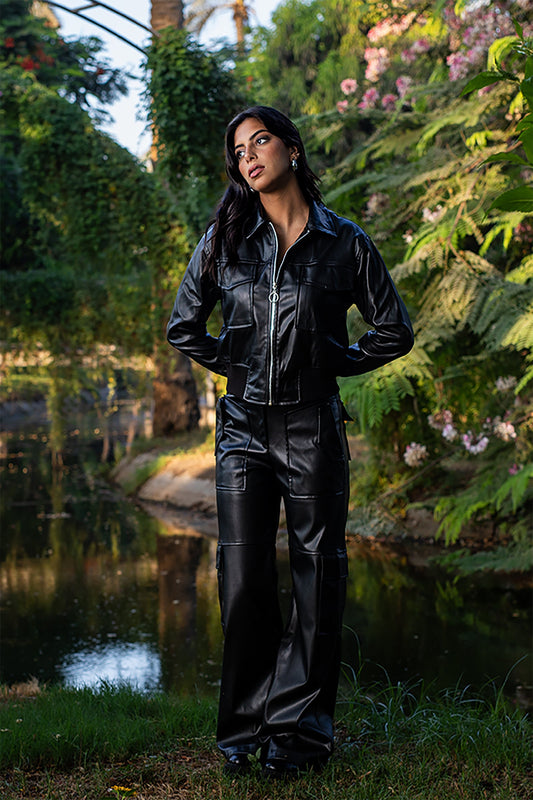 بنطال كارغو من الجلد الصناعي