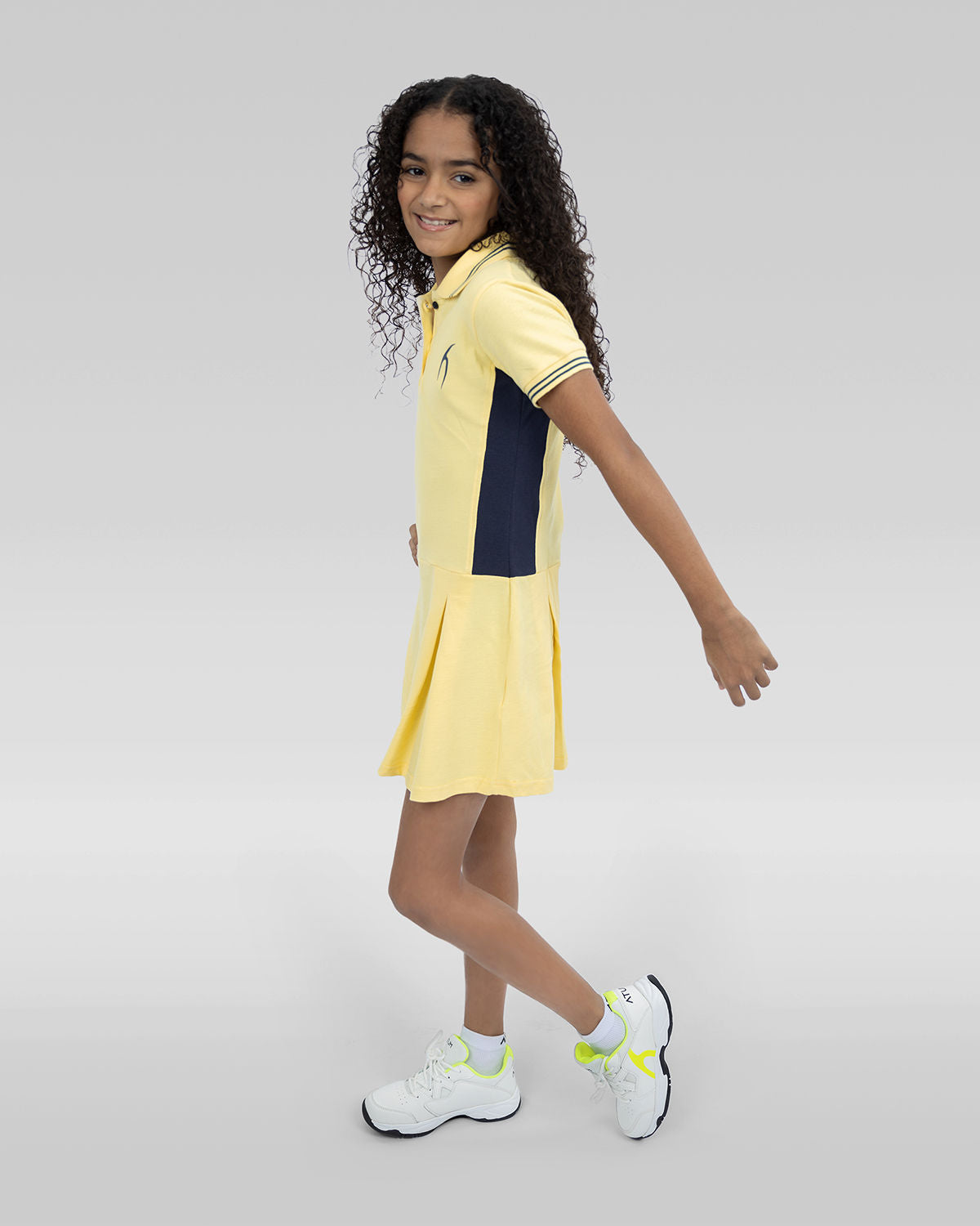 فستان ميدي بسيط للفتيات المراهقات