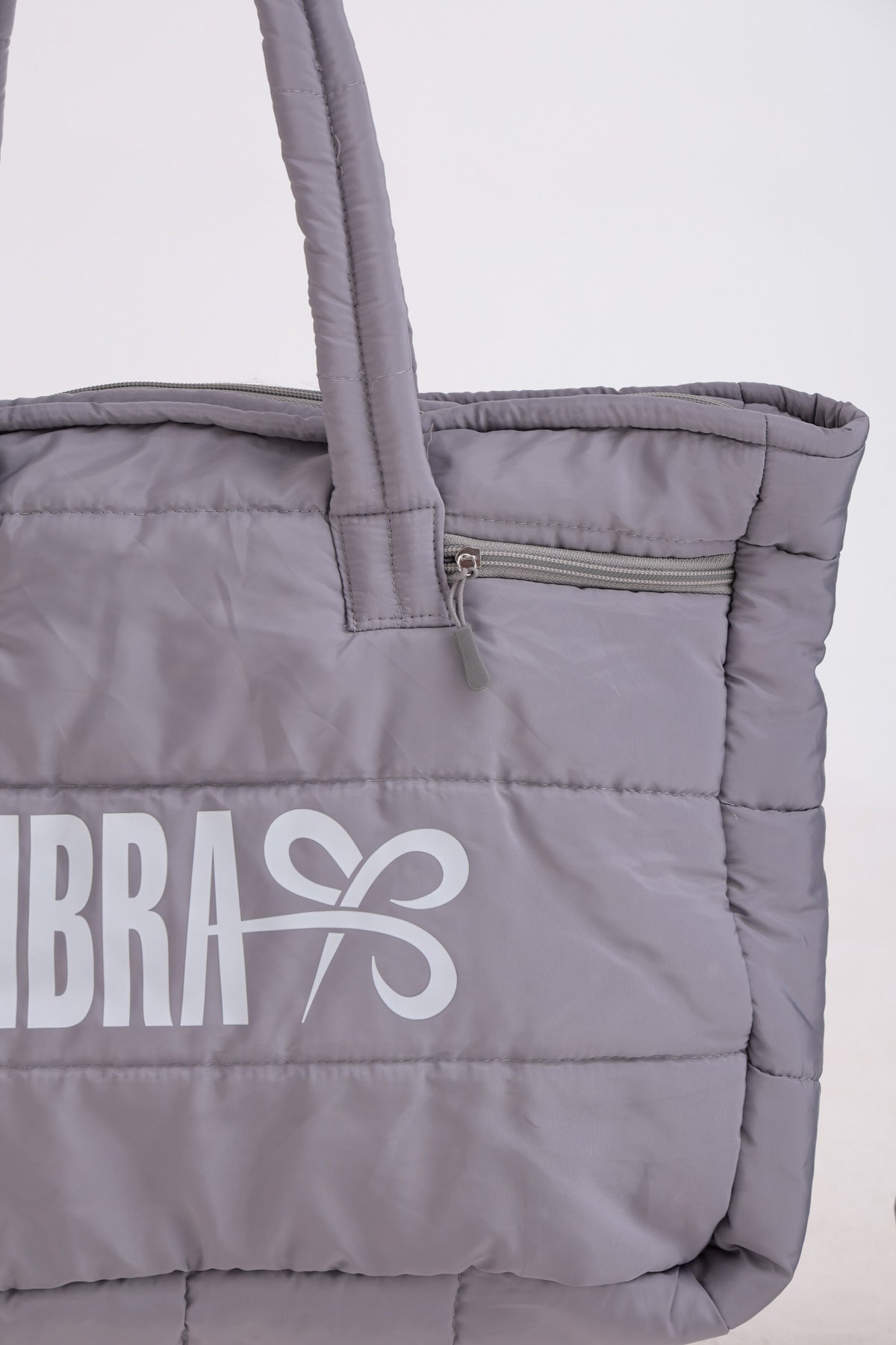 Gray Waterproof Shoulder Bag - حقيبة كتف رمادية مقاومة للماء