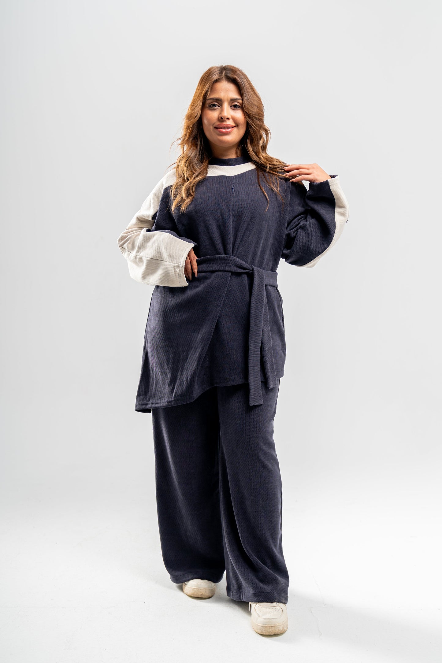 Nursing & Maternity Oversized Top with Belt - قميص كبير الحجم للرضاعة والأمومة مع حزام