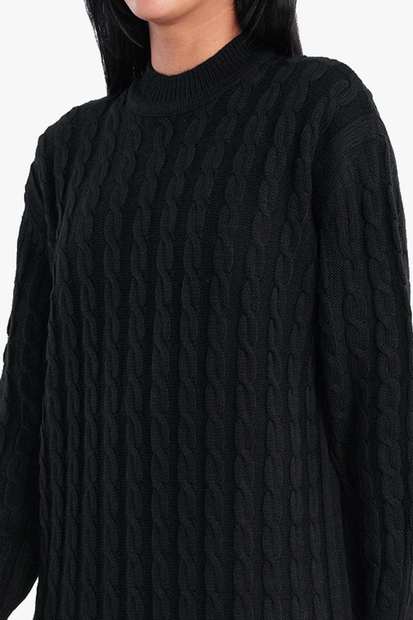 فستان متوسط الطول محبوك بالكابل