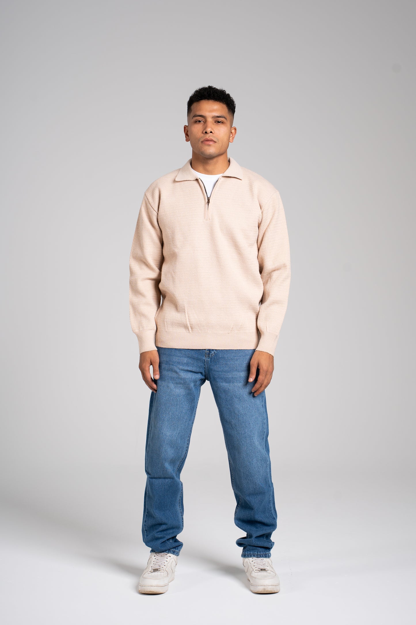 Zigzag Pattern Half Zipper Pullover - بلوفر بنصف سوستة بنمط متعرج