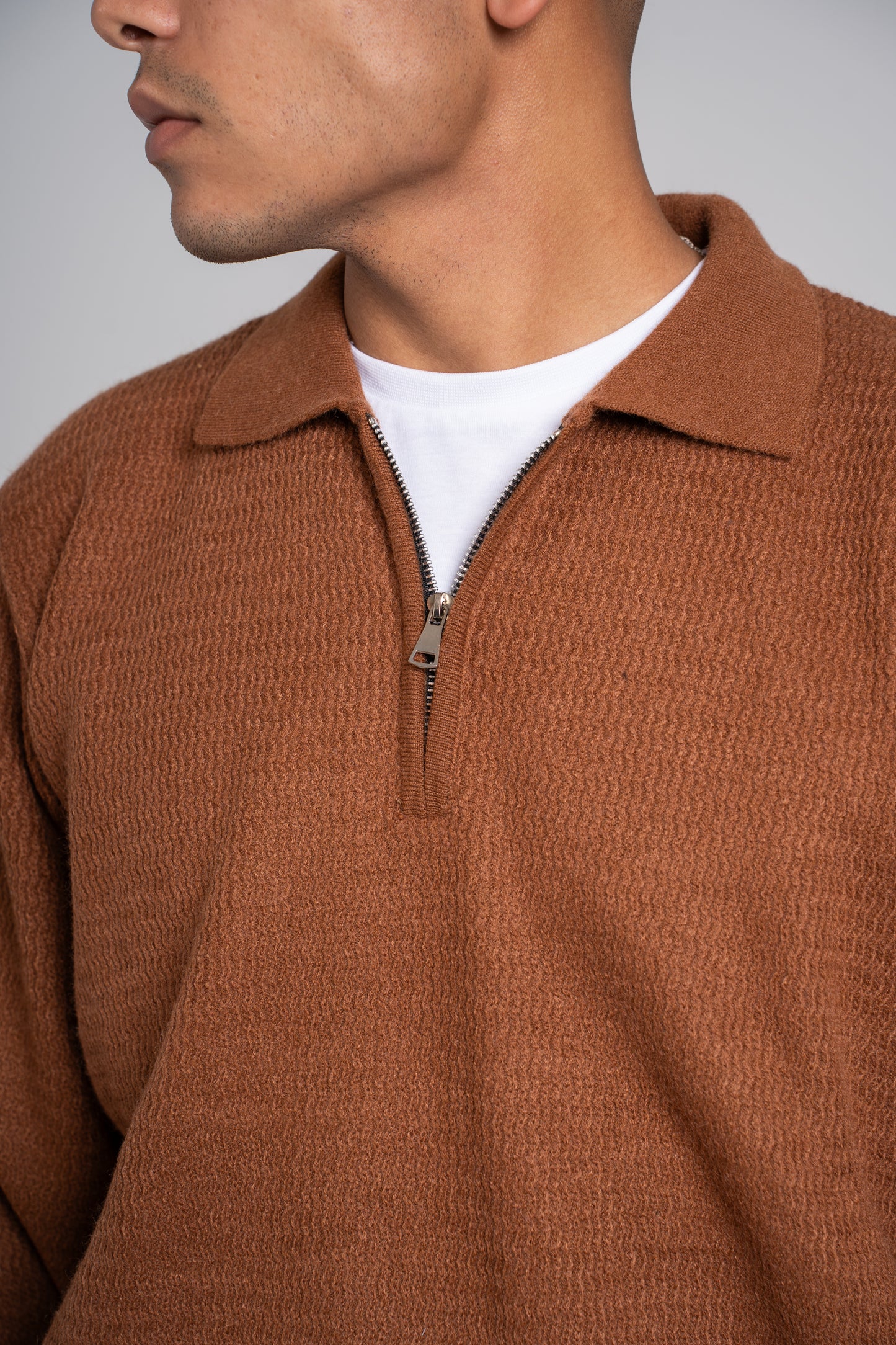 Zigzag Pattern Half Zipper Pullover - بلوفر بنصف سوستة بنمط متعرج