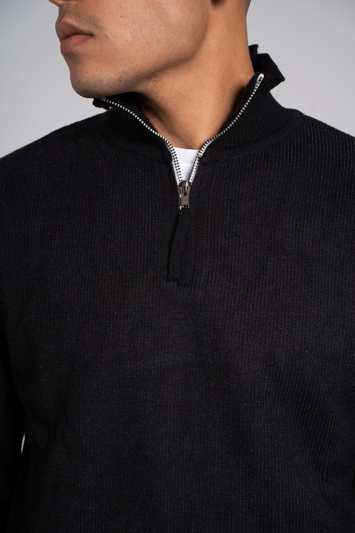Ribbed Half Zipper Pullover - بلوفر مضلع بنصف سوستة
