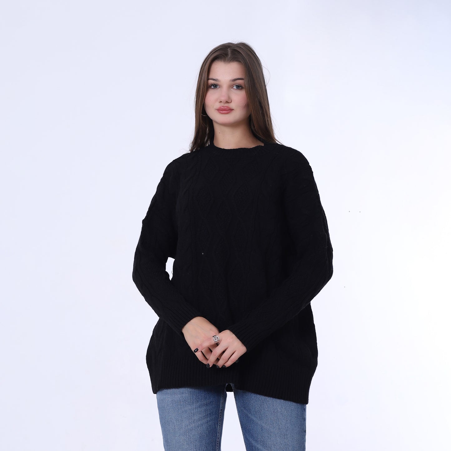 بلوفر أسود محبوك