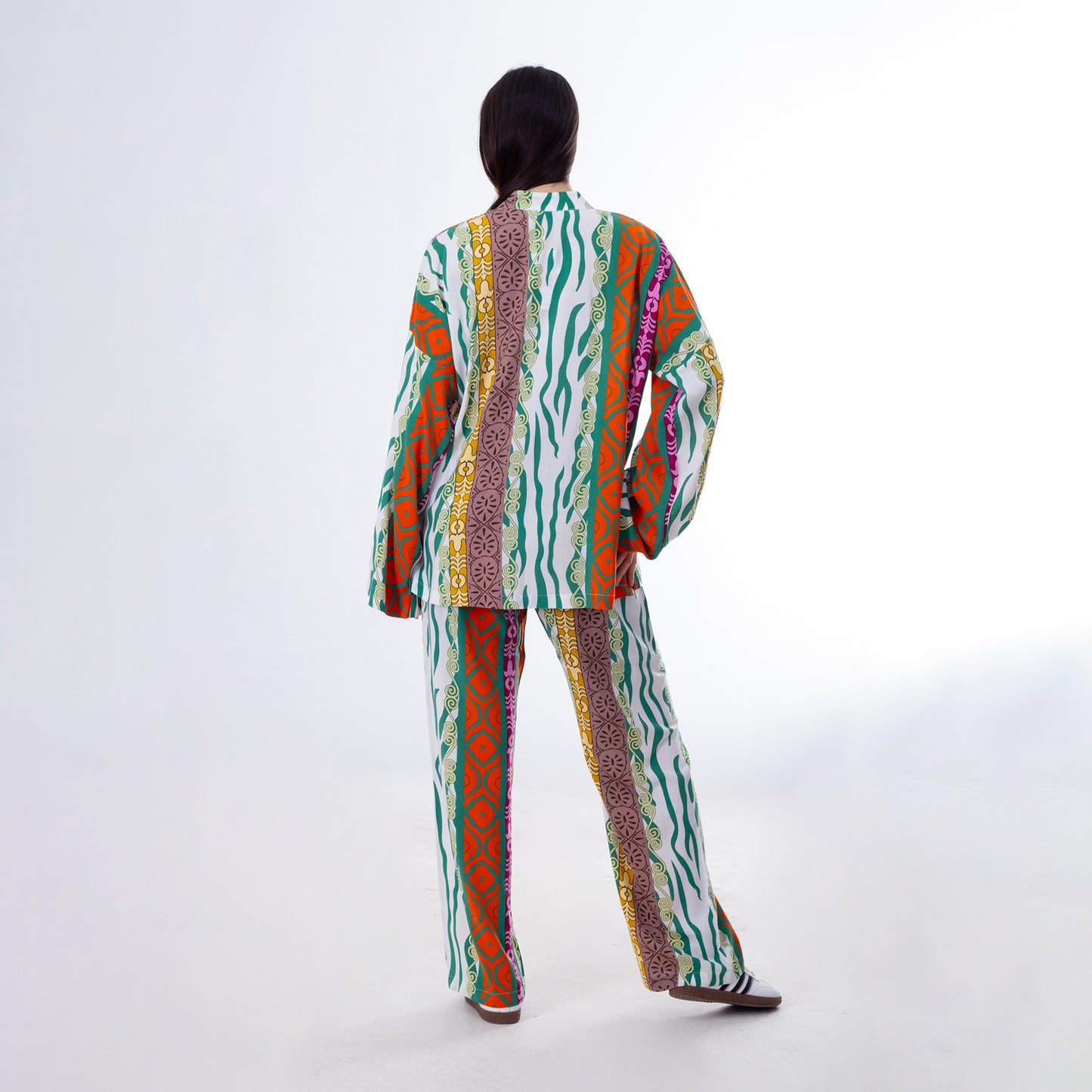 Orange Wavy Print Set of Blouse & Pants - طقم بلوزة وبنطال بطبعة مموجة باللون البرتقالي