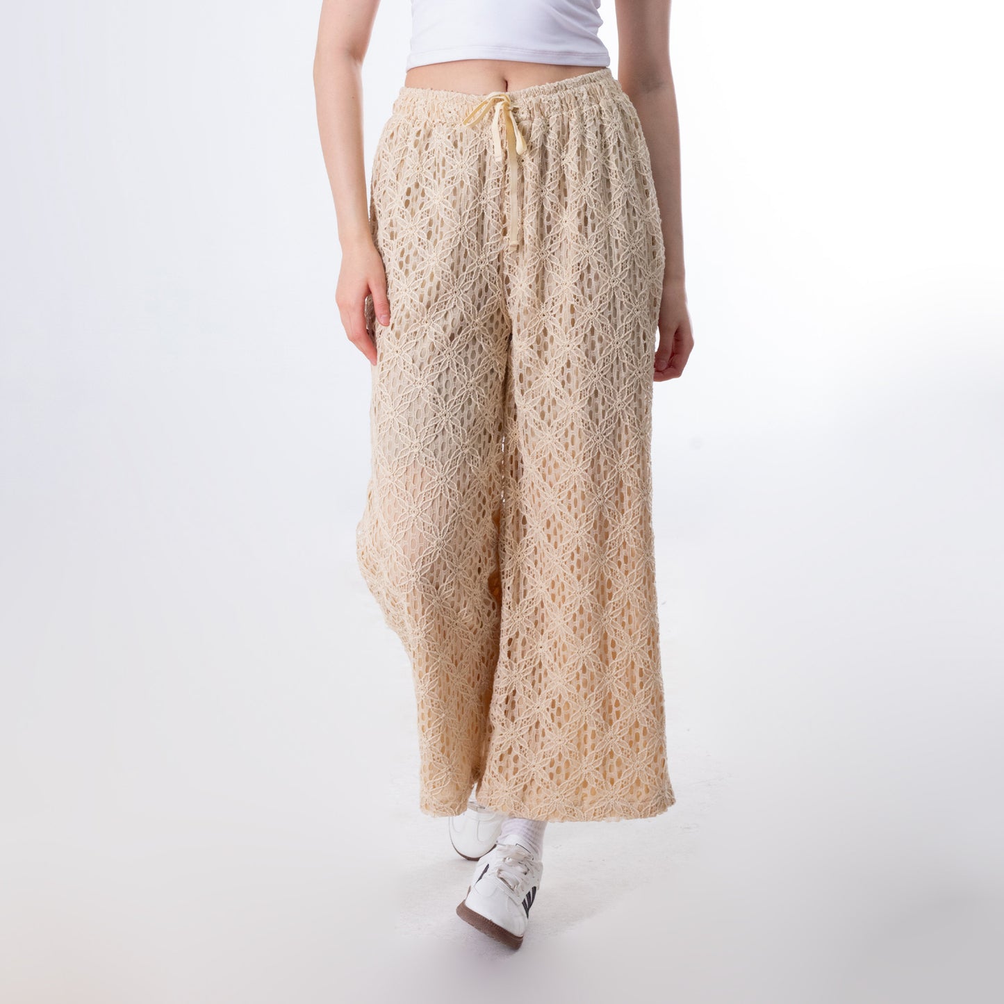 Beige Wide Leg Mesh Pants - بنطال شبكي واسع الساق باللون البيج