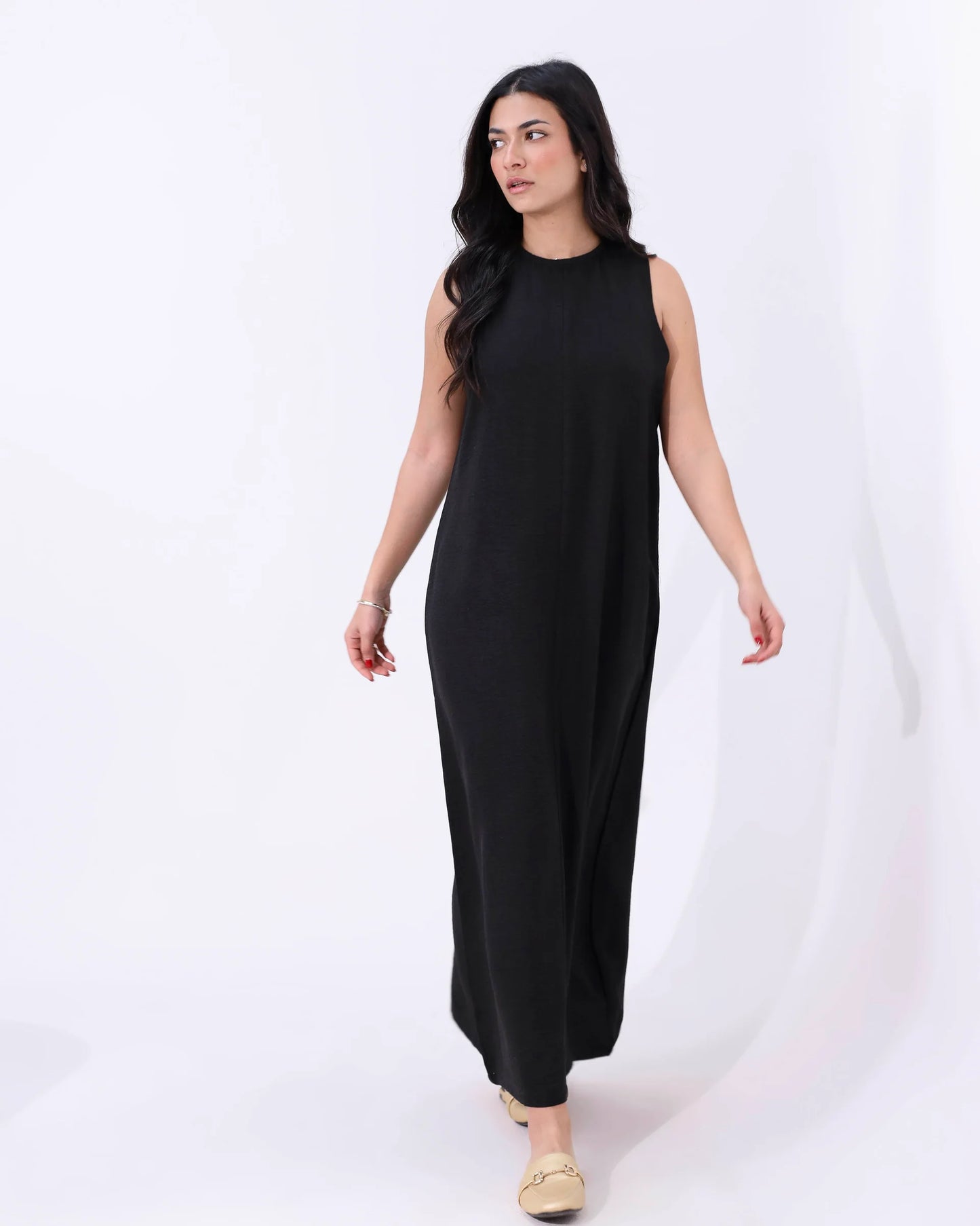 Black Basic Sleeveless Dress