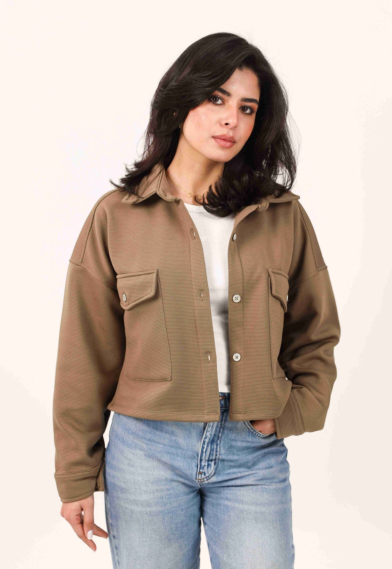 Café Ribbed Cardone Crop Shirt - قميص كاردون قصير مضلع من كافيه