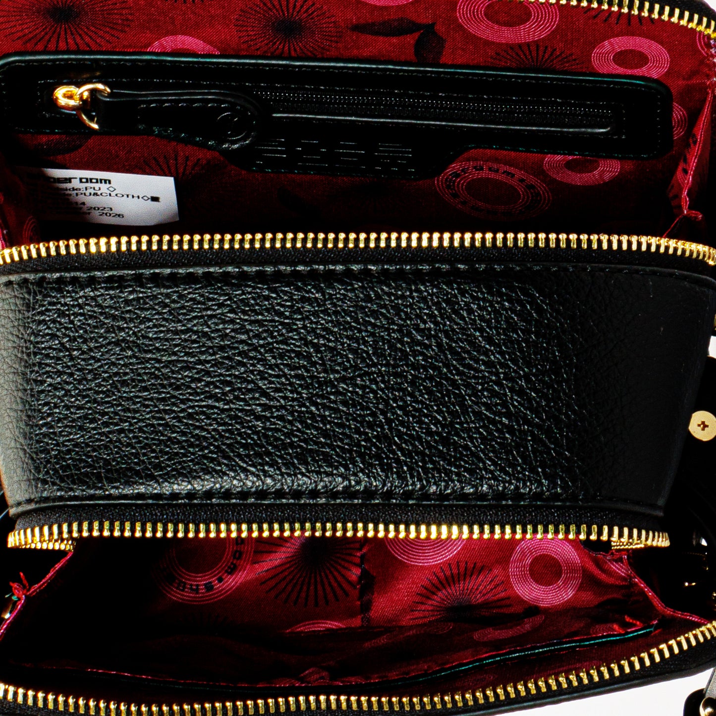 حقيبة كروس جلدية مربعة الشكل