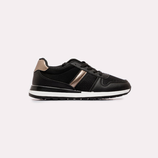 Durable Sneakers with Lace-up