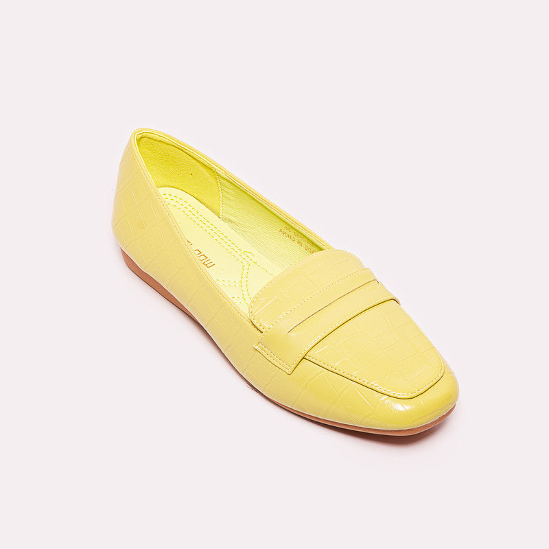 Textured Leather Flat Shoes