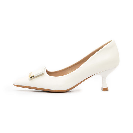 حذاء بكعب عالي أنيق بمقدمة مدببة