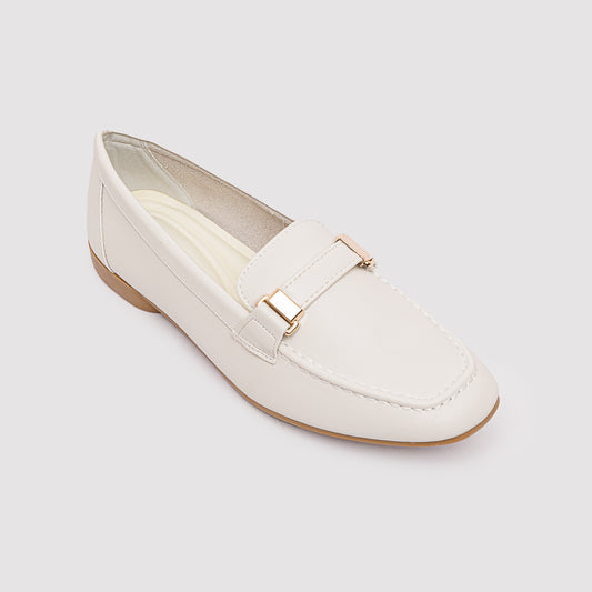 حذاء كلاسيكي من الجلد ذو نعل مسطح