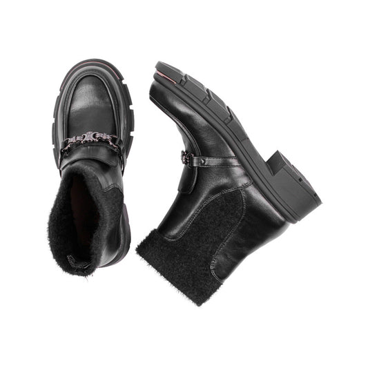 حذاء نصفي كلاسيكي مبطن