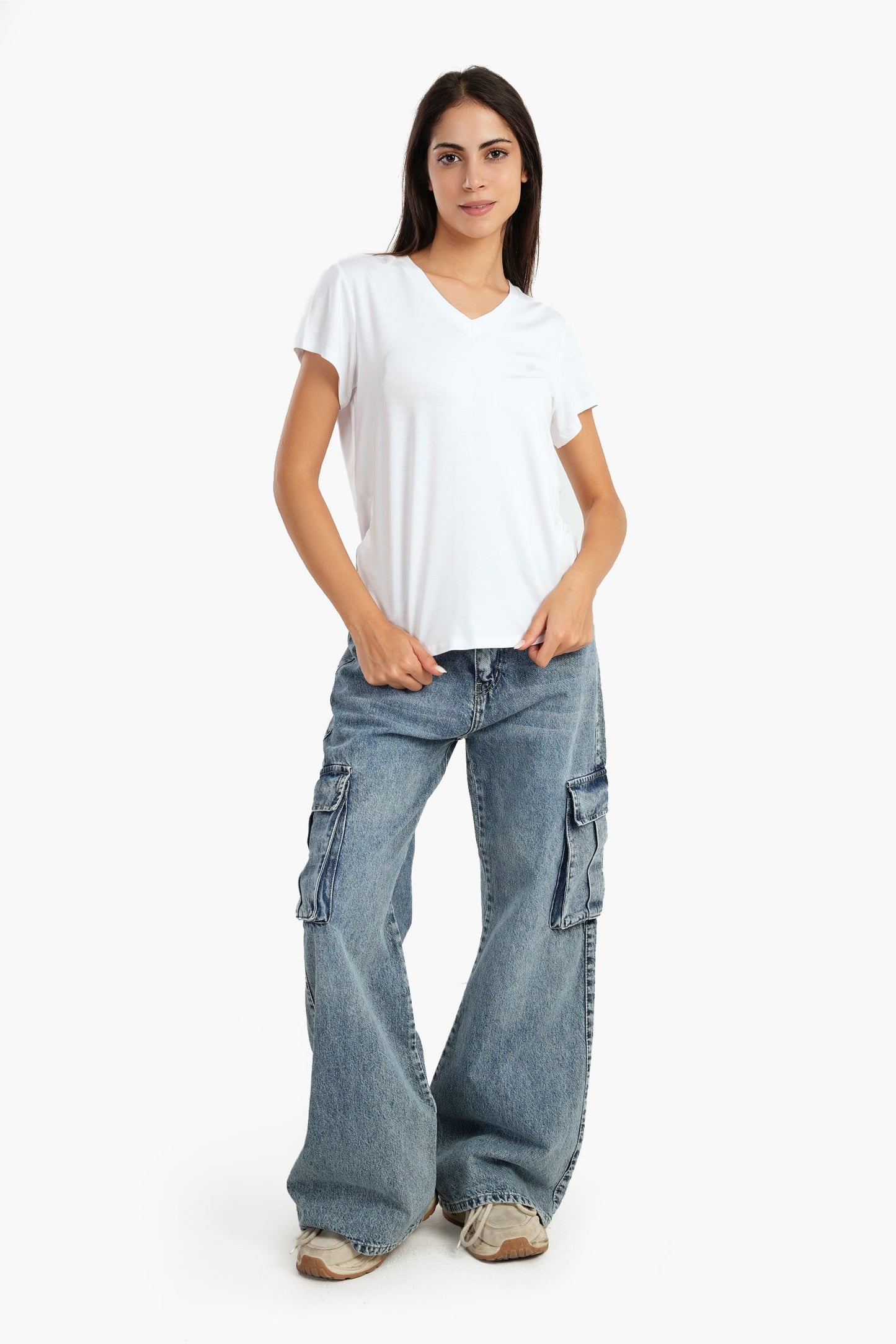 تي شيرت فيسكوز برقبة على شكل حرف V