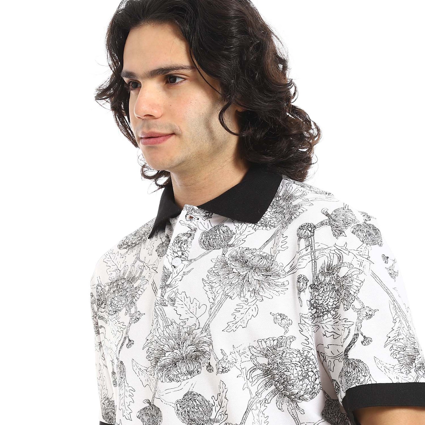 White Printed Regular Fit Polo Shirt - تي شيرت بولو مطبوع بقصة عادية