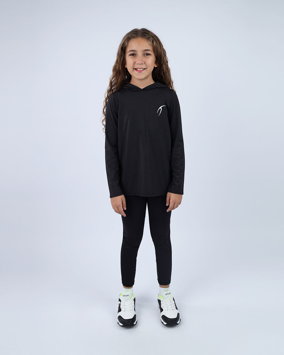 Black Vivid Long-Sleeve Hoodie for Girls - هودي أسود بأكمام طويلة للبنات